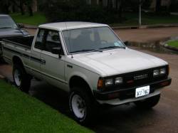 Nissan 720 - Dans 720 84 4x4 king cab