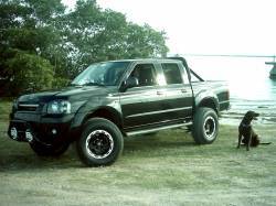Nissan Frontier - Archrob