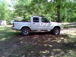 Nissan Frontier - E LEE