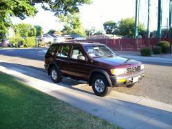 Nissan Pathfinder - Dennis