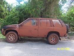 Nissan Pathfinder - benz shit