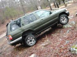 Nissan Pathfinder - bigmoose