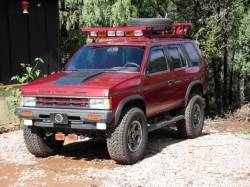 Nissan Pathfinder - Evan L. Lory