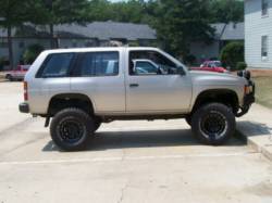 Nissan Pathfinder - Brandon Turner