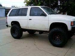 Nissan Pathfinder - MIDNIGHTMARAUDER