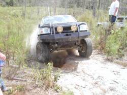 Nissan Frontier - nismogone