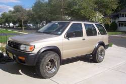 Nissan Pathfinder - tomB