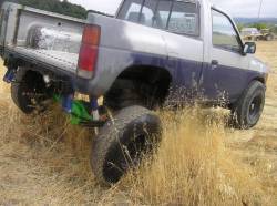 Nissan Hardbody - 