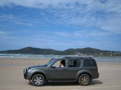 Nissan Pathfinder - Jacks