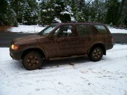 Nissan Pathfinder - Dennis Lahr