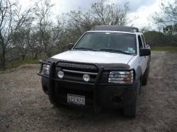 Nissan Frontier - Camille