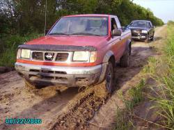 Nissan Frontier - 98 frontier ext cab 4x4