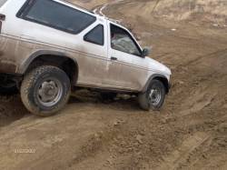 Nissan Pathfinder - 89 Pathfinder