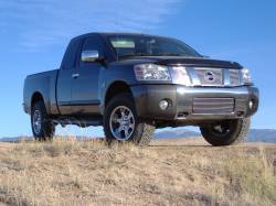 Nissan Titan - Domo