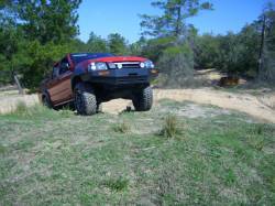Nissan Frontier - 