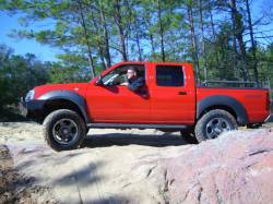 Nissan Frontier - 