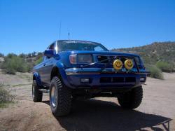 Nissan Frontier - BLUETHUNDER