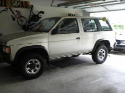 Nissan Pathfinder - Paul Struve