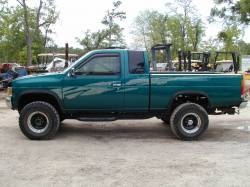 Nissan Hardbody - lmsfootball35