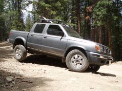 Nissan Frontier - 