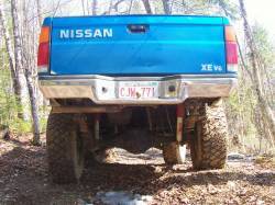 Nissan Hardbody - MG
