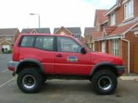Nissan  - leigh