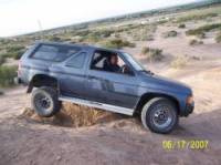 Nissan Pathfinder - 