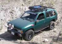 Nissan Pathfinder - HUNTING NISSAN