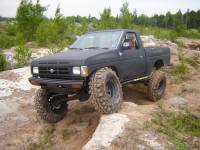 Nissan Hardbody - (von's rig)