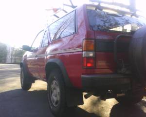 Nissan Pathfinder - nice angle