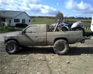 Nissan Hardbody - my hardbody