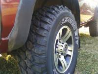 Nissan Hardbody - new shoes