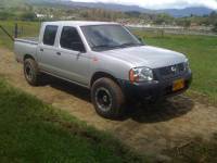 Nissan Frontier - np 300 2