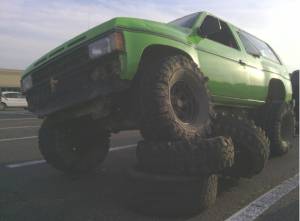 Nissan Pathfinder - showing off