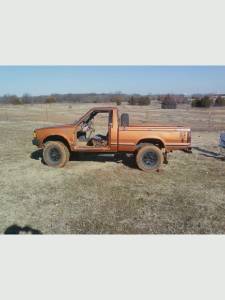 Nissan 720 - Ditched doors