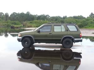 Nissan Pathfinder - 98 pathy
