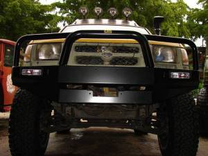 4X4 Parts - 4x4 Parts TJM Frontier Front Bull Bar ( HAS DAMAGE, ASK FOR PIC ) - Image 3